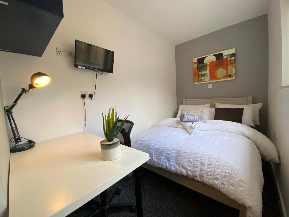 Nice Living Serviced Accommodations 2 Ковънтри Екстериор снимка