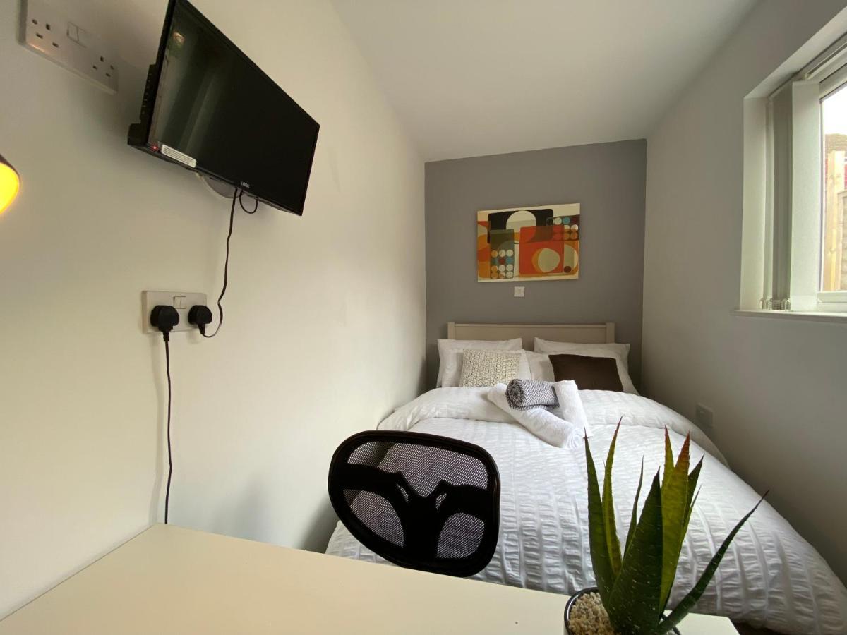 Nice Living Serviced Accommodations 2 Ковънтри Екстериор снимка