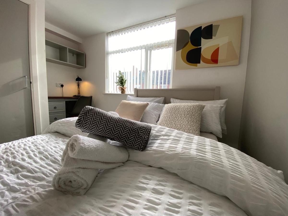Nice Living Serviced Accommodations 2 Ковънтри Екстериор снимка
