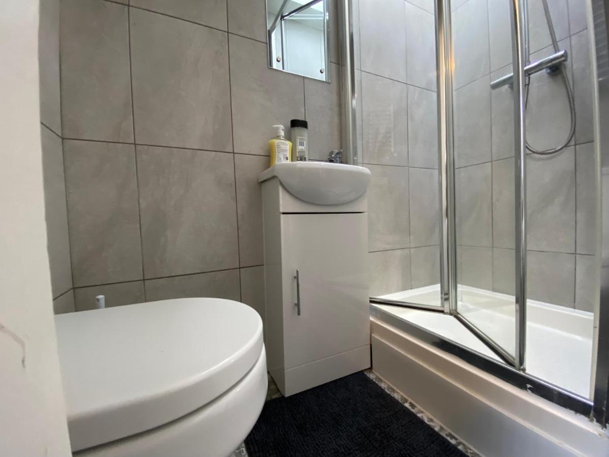 Nice Living Serviced Accommodations 2 Ковънтри Екстериор снимка